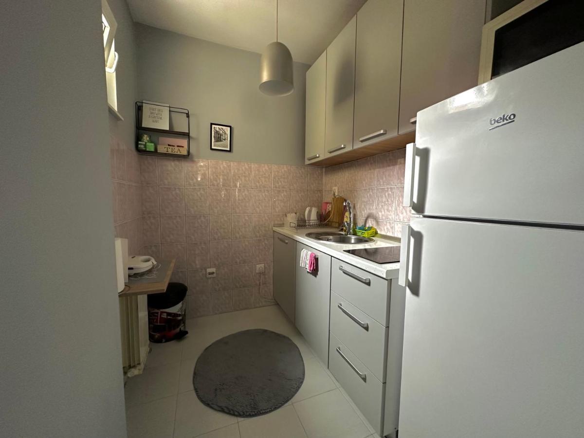 Apartment Teatar Tuzla Exterior foto